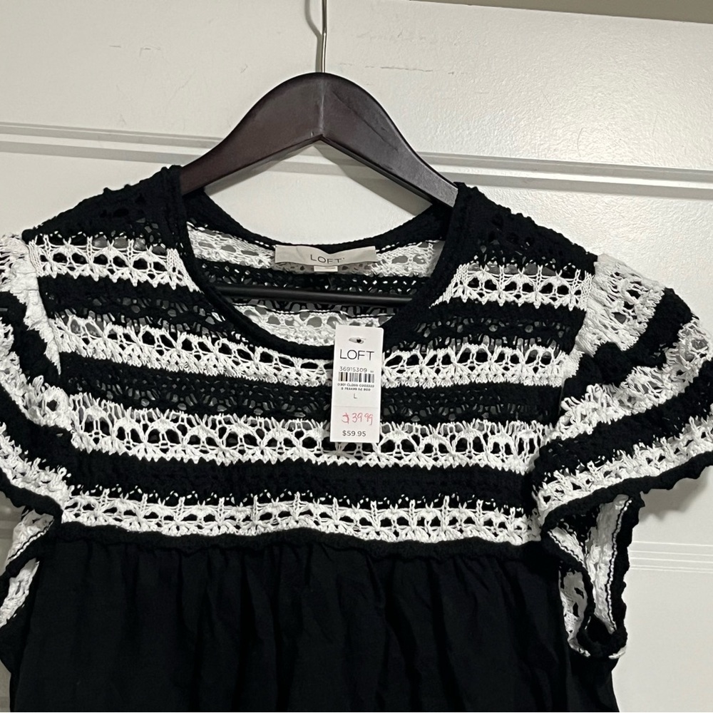 Loft Crochet Ruffle Sleeve Top Large - Picture 4 of 10